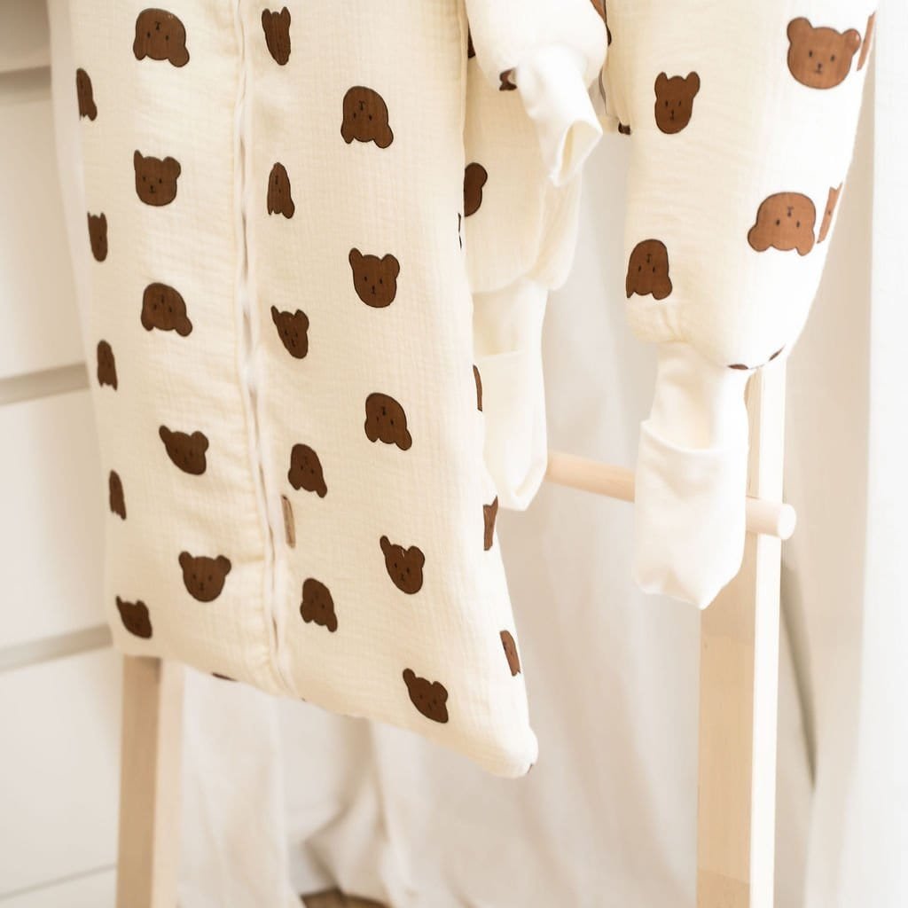 Zimska vreča za spanje z rokavi