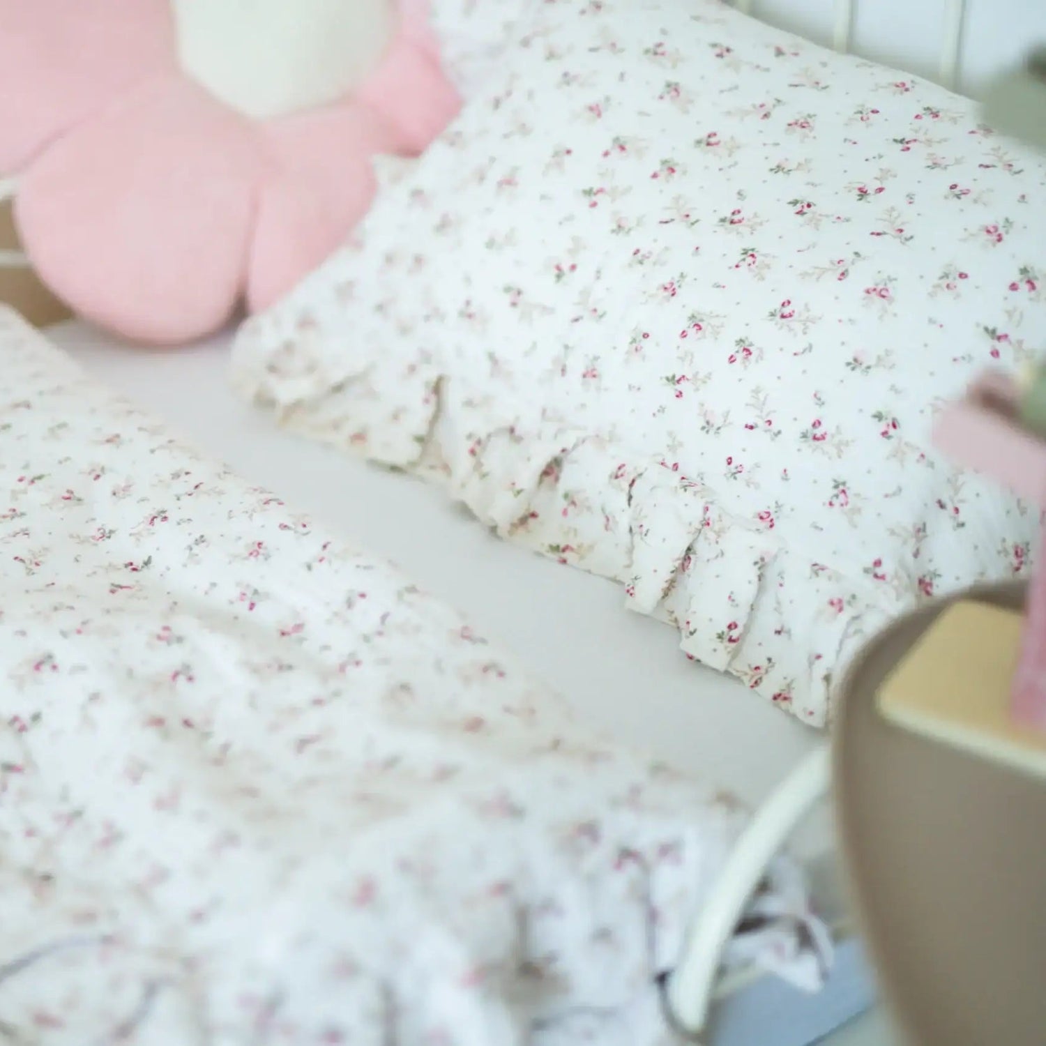 Posteljina na volane